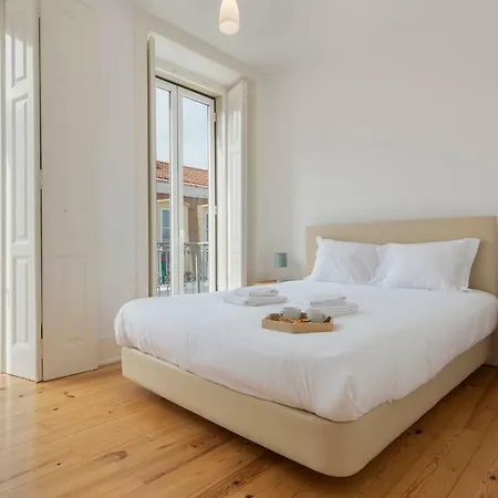 Lovelystay - Sunny Santa Catarina I * Lisbona